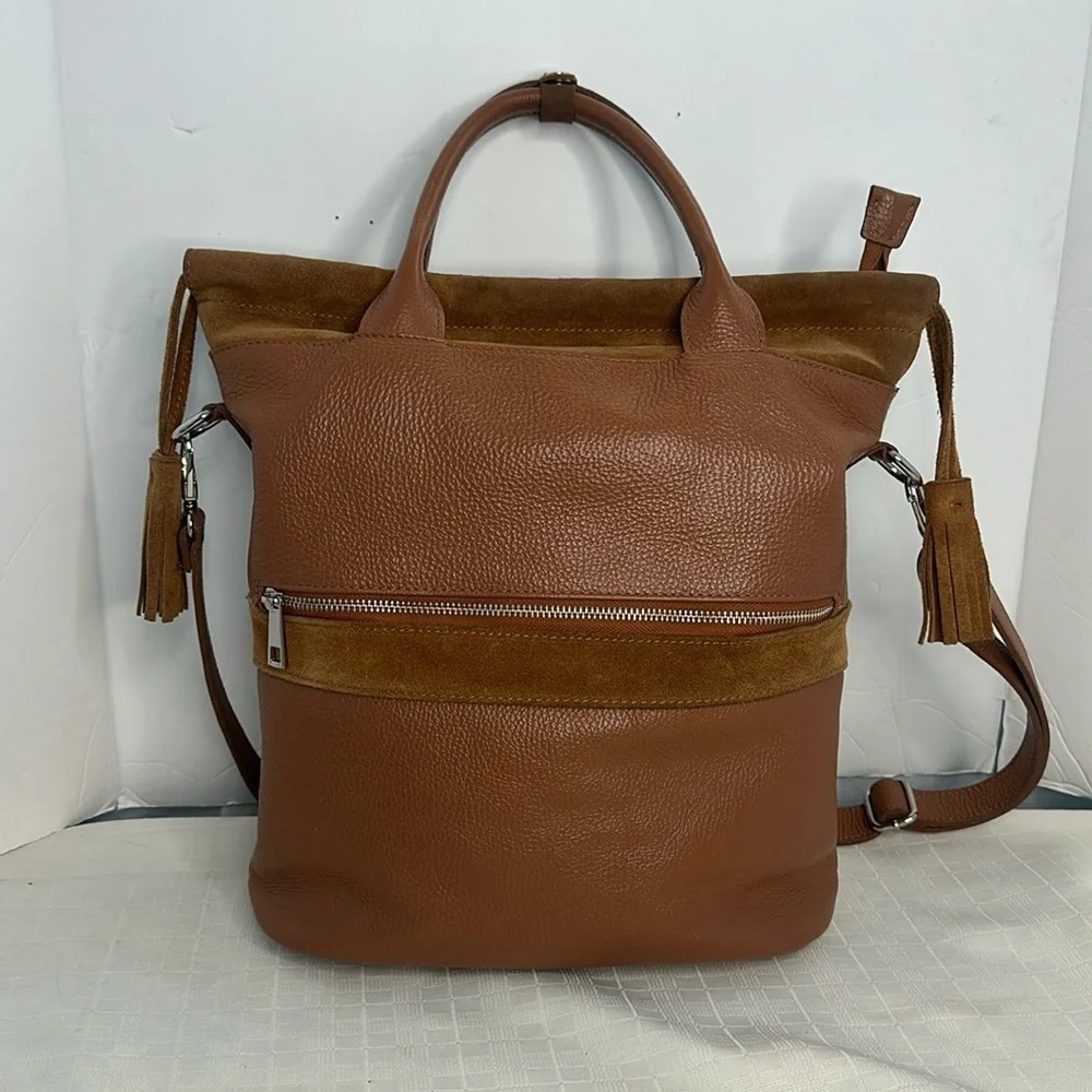 FIORDALISO Made in ITILY CONVERTIBLE HOBO, TOTE OR BACKPACK BAG